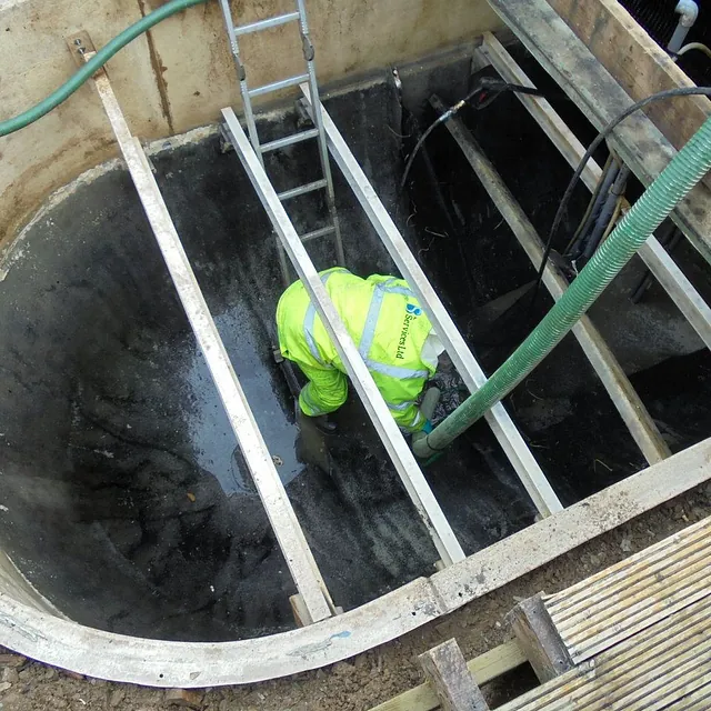 Servicing and Repairing septic tanks